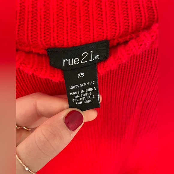 NWOT Rue 21 Red Sweater - Picture 3 of 3